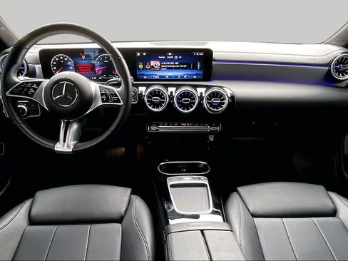 Used 2025 Mercedes-Benz CLA 250 image 16