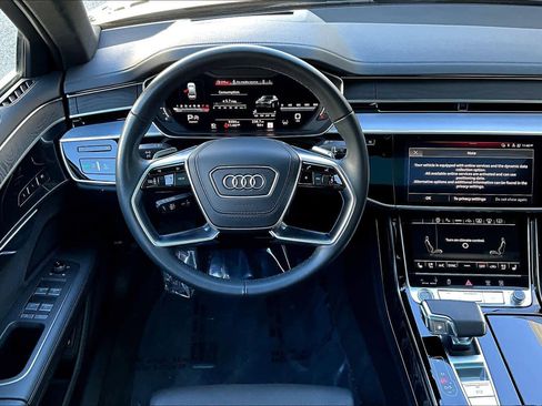 Used 2023 Audi A8 L 3.0T image 5