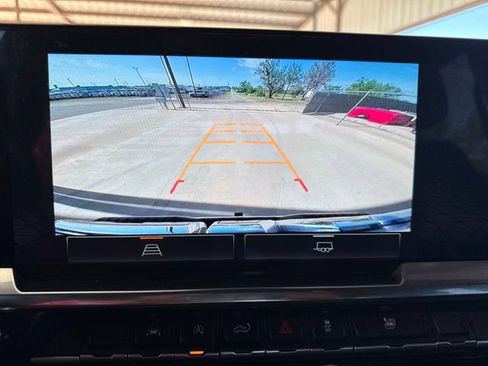 Used 2025 GMC Sierra 1500 SLT RWD image 27