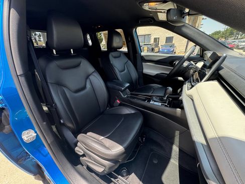 Used 2025 Jeep Compass Limited AWD/4WD image 36