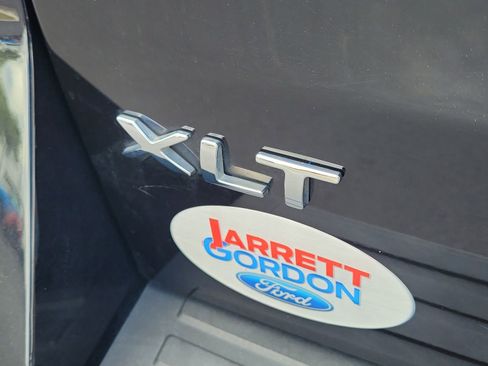 Certified 2023 Ford Expedition XLT RWD image 6