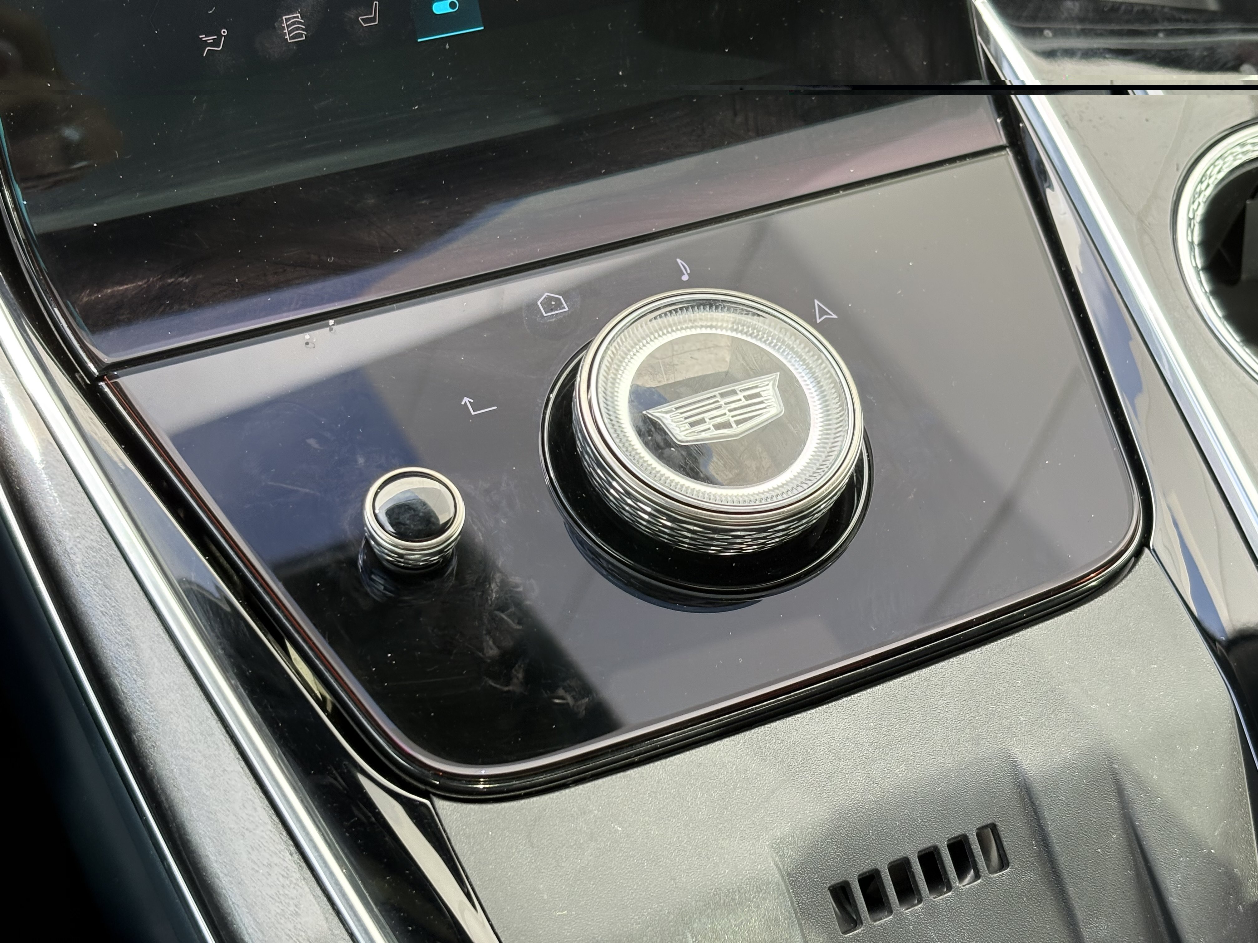 Certified 2026 Cadillac Escalade IQ Sport 2 AWD/4WD image 32