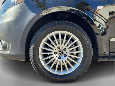 Used 2023 Mercedes-Benz Metris Passenger image 10