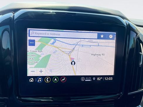 Used 2023 Chevrolet Traverse Premier w/ LPO, Floor Liner Package FWD image 18