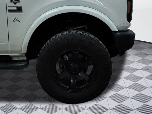 Used 2021 Ford Bronco Outer Banks image 11