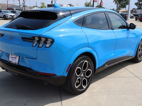 Used 2021 Ford Mustang Mach-E GT image 6