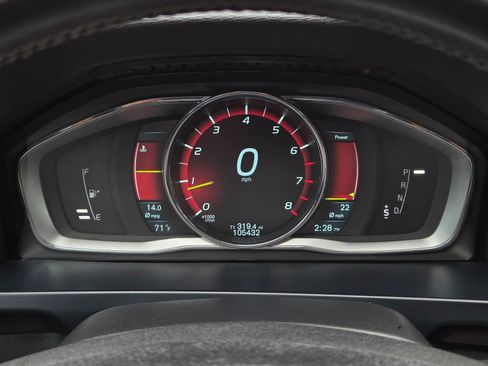 Used 2015 Volvo V60 T6 R-Design AWD/4WD image 33