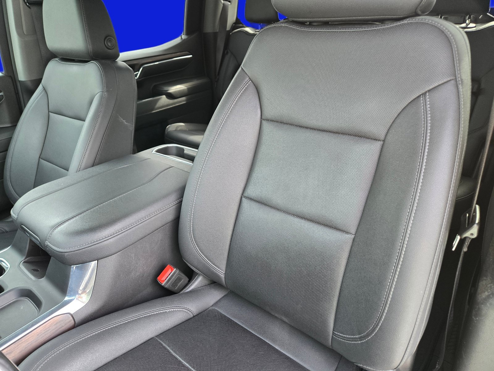 Used 2023 GMC Sierra 1500 SLT RWD image 16