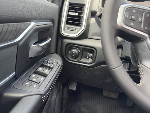 New 2026 RAM 2500 Lone Star AWD/4WD image 17