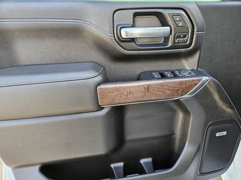 Used 2020 GMC Sierra 2500 Denali image 15