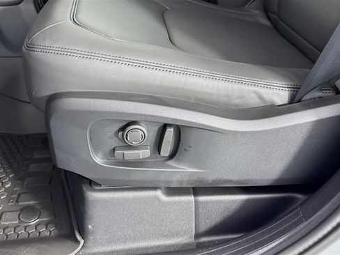 Used 2026 Land Rover Defender 110 X-Dynamic SE image 22