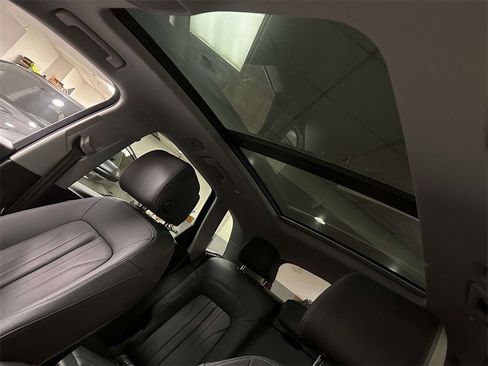 Used 2023 Audi Q5 2.0T Premium w/ Convenience Package image 13