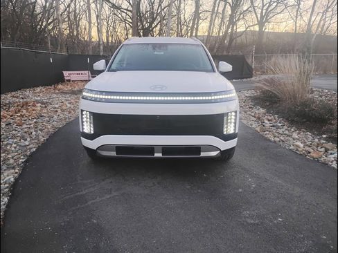 New 2026 Hyundai Ioniq 9 SEL AWD/4WD image 8
