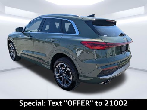 Certified 2025 Audi Q5 Premium Plus w/ Premium Plus image 5