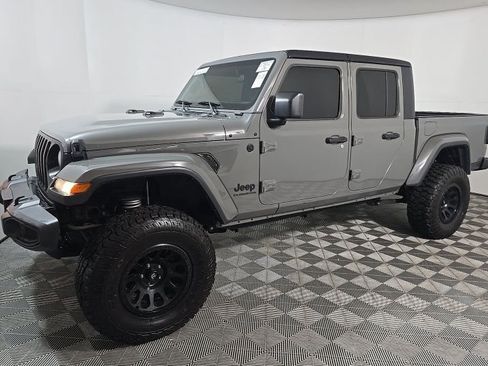 Used 2021 Jeep Gladiator Sport AWD/4WD image 1