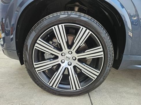 Certified 2024 Volvo XC90 T8 Plus w/ Protection Package Premier AWD/4WD image 9