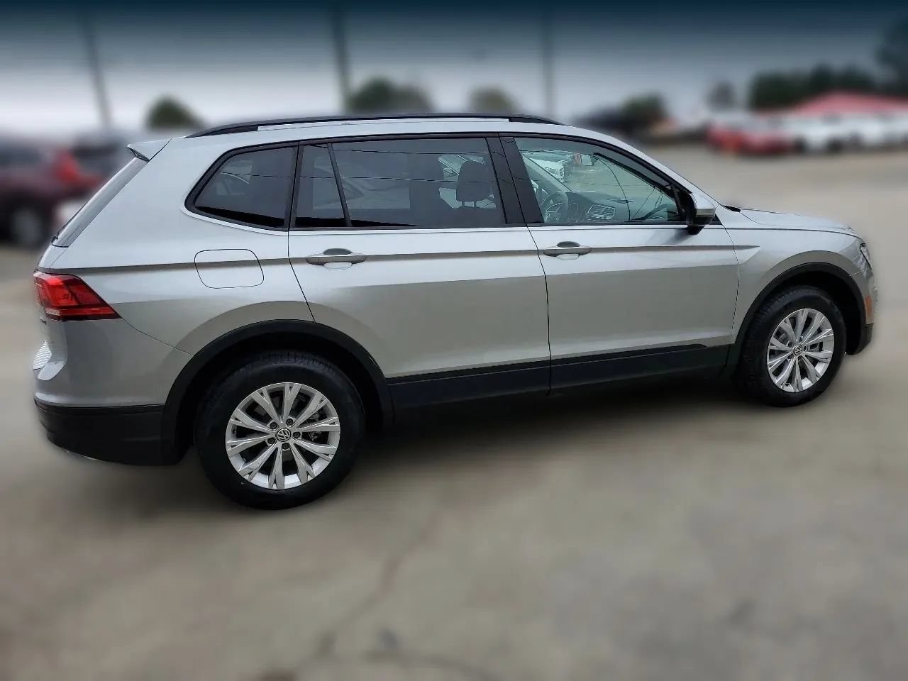 Used 2019 Volkswagen Tiguan S AWD/4WD image 11