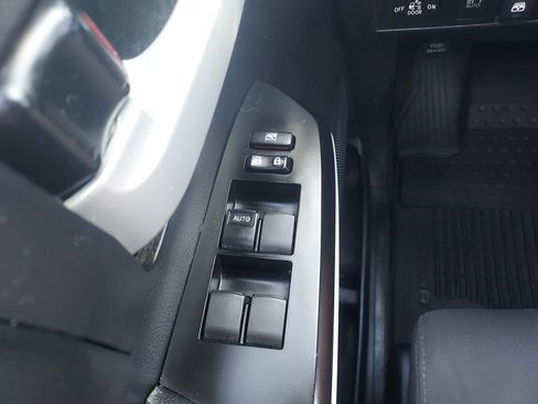 Used 2019 Toyota Tundra SR5 w/ SR5 Upgrade Package AWD/4WD image 27