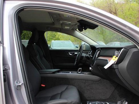 New 2026 Volvo V60 B5 Cross Country Plus w/ Climate Package AWD/4WD image 13