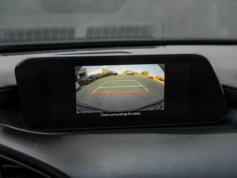 Used 2024 MAZDA MAZDA3 s FWD image 18