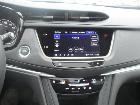 Used 2024 Cadillac XT5 Premium Luxury image 21