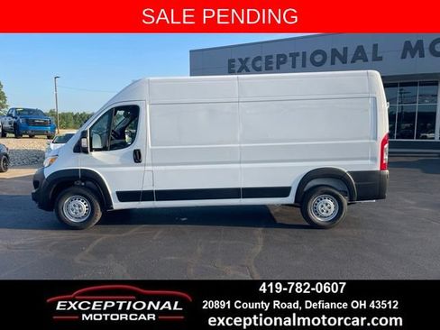 Used 2025 RAM ProMaster 2500 FWD image 2