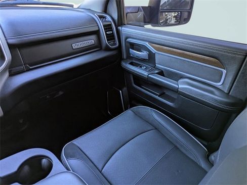 Used 2024 RAM 2500 Laramie image 18