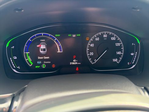 Used 2019 Honda Accord EX image 18