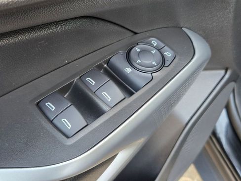 Used 2025 Chevrolet Trax RS w/ Driver Confidence Package image 12