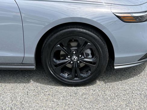 Used 2025 Honda Accord SE image 6