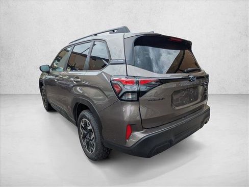 Used 2025 Subaru Forester Premium AWD/4WD image 7