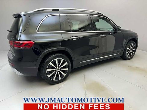 Used 2022 Mercedes-Benz GLB 250 4MATIC image 5