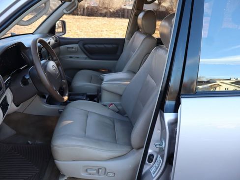 Used 1999 Toyota Land Cruiser image 20