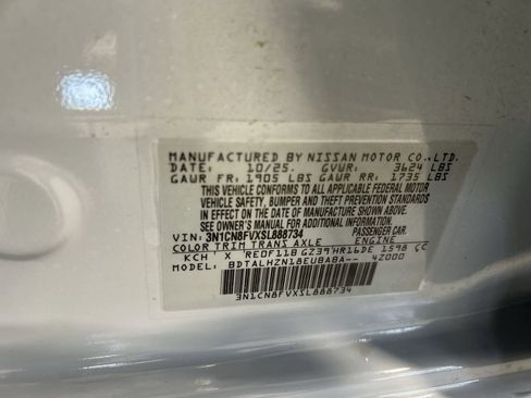 New 2025 Nissan Versa SR w/ Trunk Package image 41