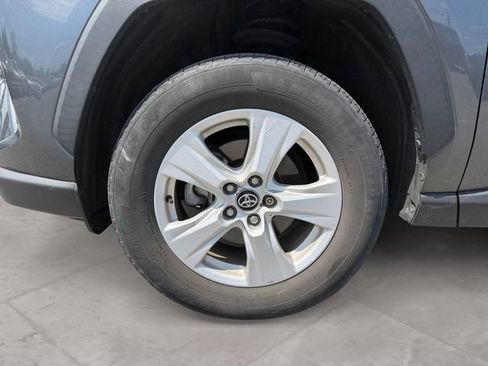 Used 2020 Toyota RAV4 XLE w/ Convenience Package AWD/4WD image 14