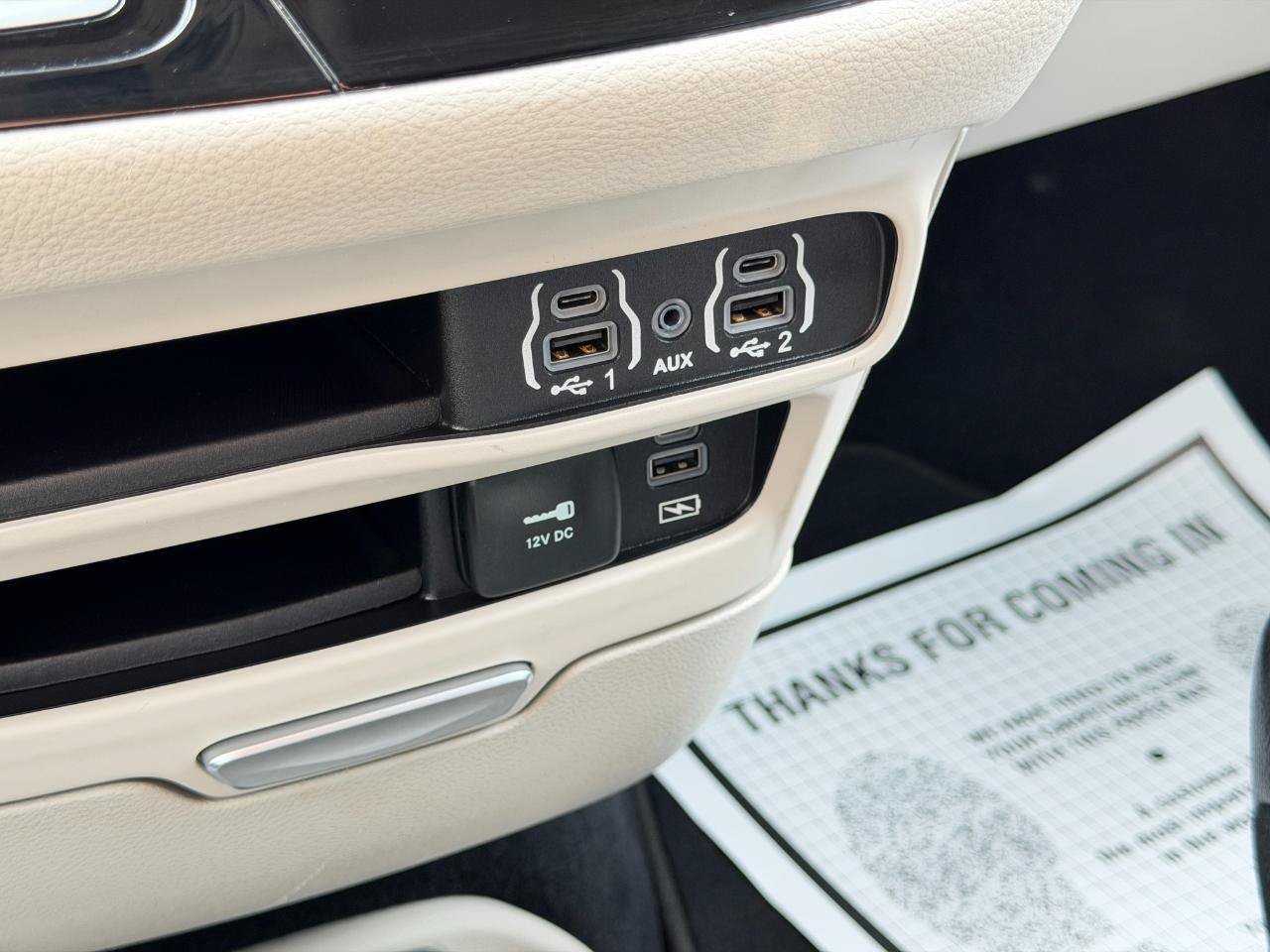 Used 2022 Chrysler Pacifica Touring-L FWD image 24
