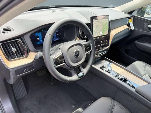 New 2026 Volvo XC60 B5 Core w/ Climate Package AWD/4WD image 4