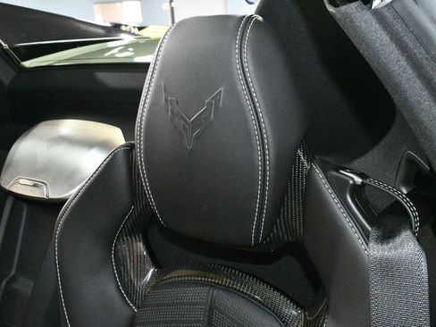Used 2022 Chevrolet Corvette Stingray Preferred Conv w/ Z51 Performance Package RWD image 9