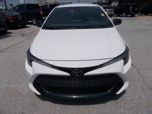 Used 2022 Toyota Corolla SE FWD image 2