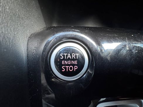 Used 2019 Nissan Kicks SR w/ SR Premium Package image 25