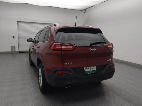 Used 2016 Jeep Cherokee Latitude w/ Cold Weather Group image 6