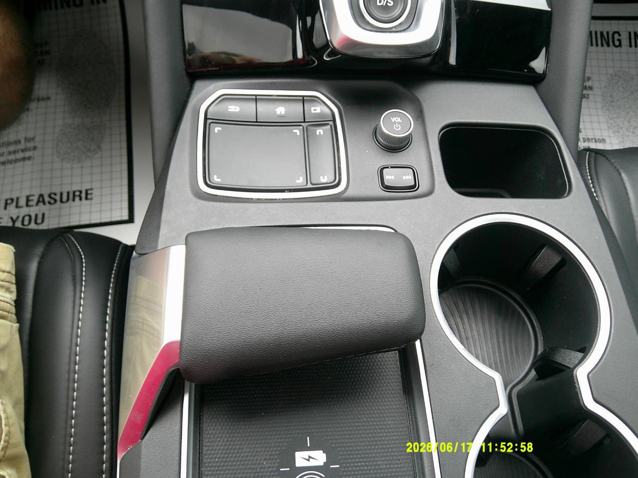 Used 2023 Acura MDX w/ Technology Package FWD image 23