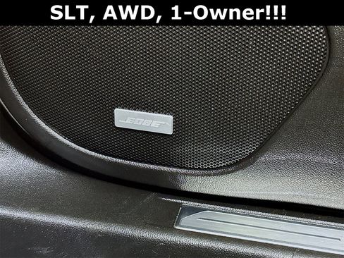 Used 2023 GMC Acadia SLT image 20