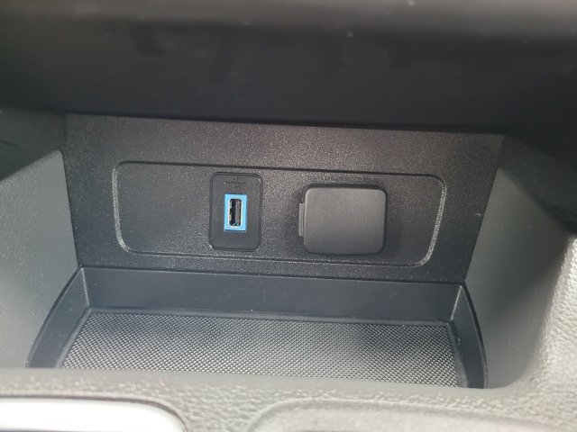 Used 2017 Ford Escape Titanium AWD/4WD image 25