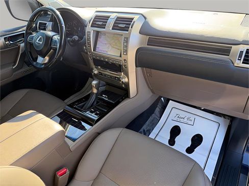 Used 2020 Lexus GX 460 Premium image 15