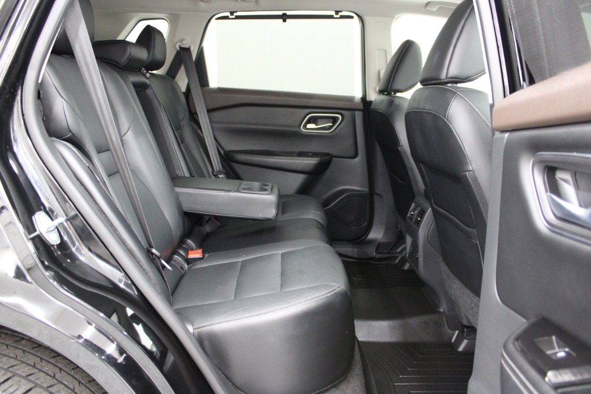 Used 2021 Nissan Rogue SL FWD image 11