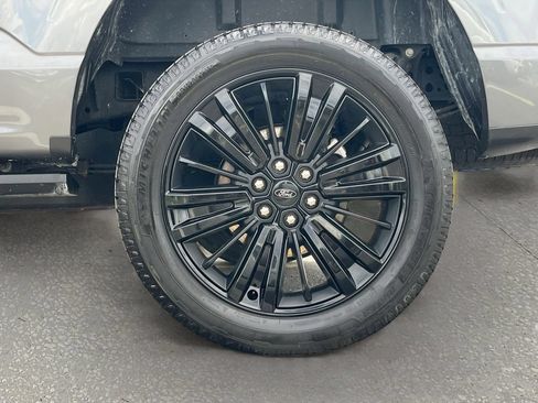 Used 2025 Ford F150 Platinum w/ Equipment Group 702A High AWD/4WD image 31