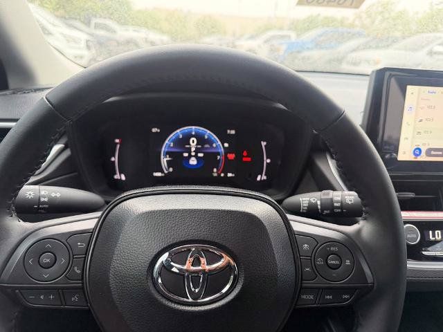 Used 2026 Toyota Corolla Cross LE w/ Moonroof Package FWD image 5
