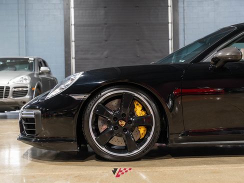 Used 2017 Porsche 911 Turbo S AWD/4WD image 18