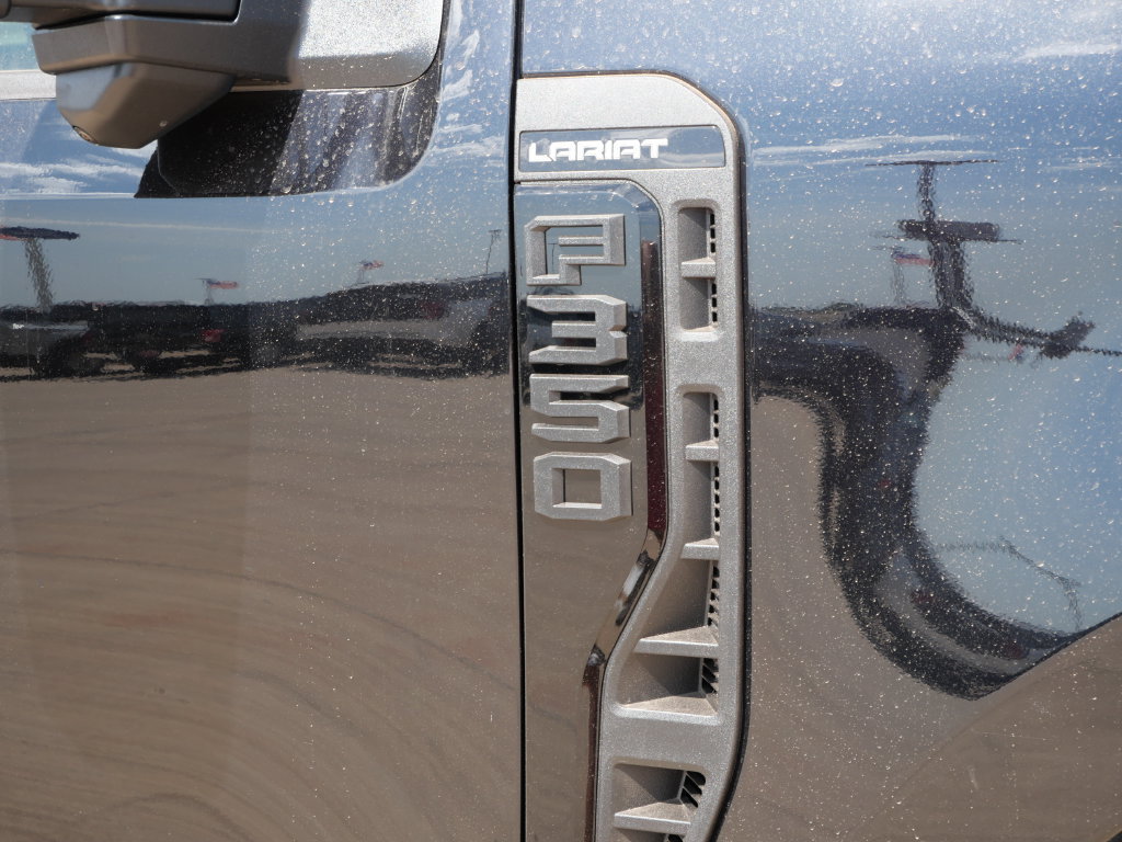 New 2026 Ford F350 Lariat w/ Black Appearance Package AWD/4WD image 8